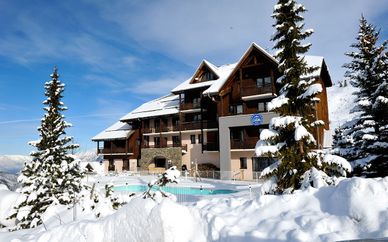 Hôtel Club Les Carrettes