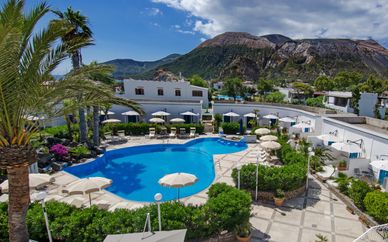 Hôtel Les Sables Noirs 4*