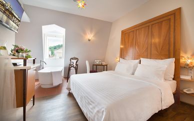 Design Hôtel Neruda 4*