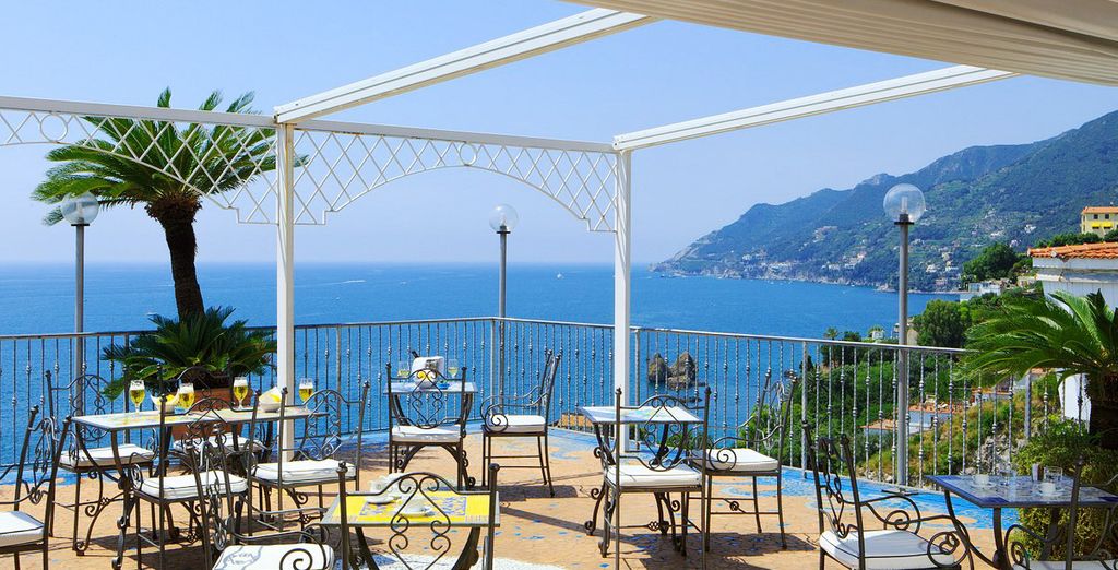 Lloyd's Baia Hotel 4* - Amalfik&uuml;ste