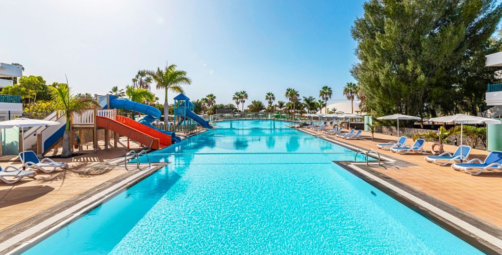 THB Tropical Island 4*