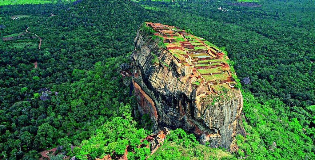 Private Highlights of Sri Lanka Tour