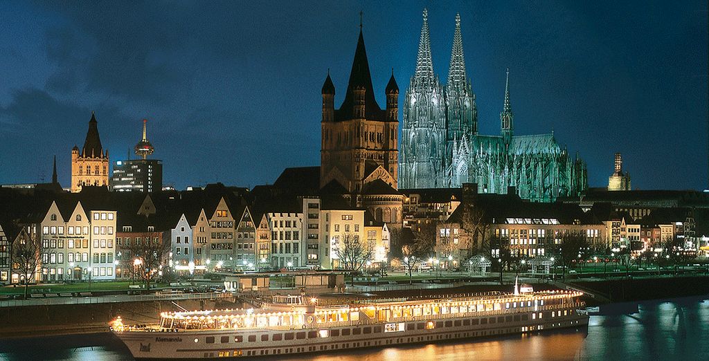 Entdecken Sie Köln in einem neuen Licht, indem Sie in unseren Hotels übernachten