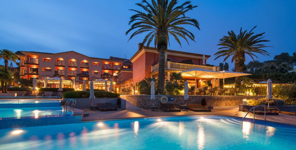 Hotel Salles Cala Del Pi 5*