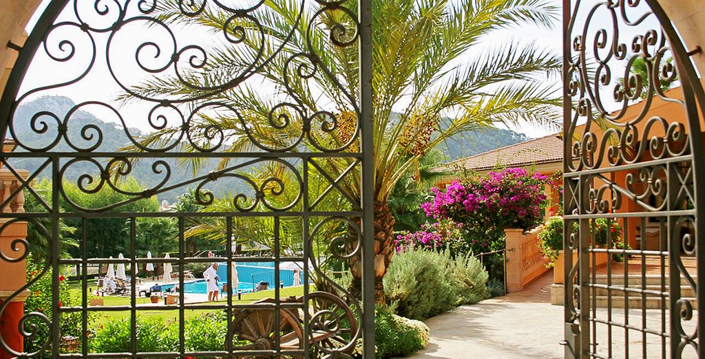Mon Port Hotel & Spa 4*