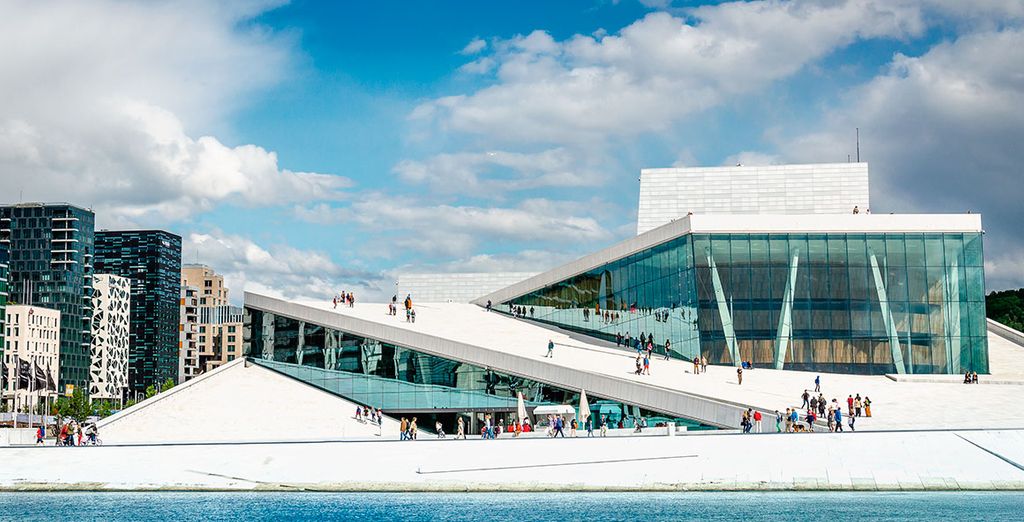 Islas Lofoten y sol de medianoche