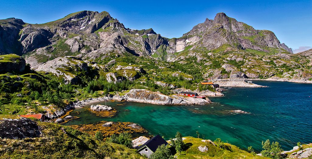 Islas Lofoten y sol de medianoche
