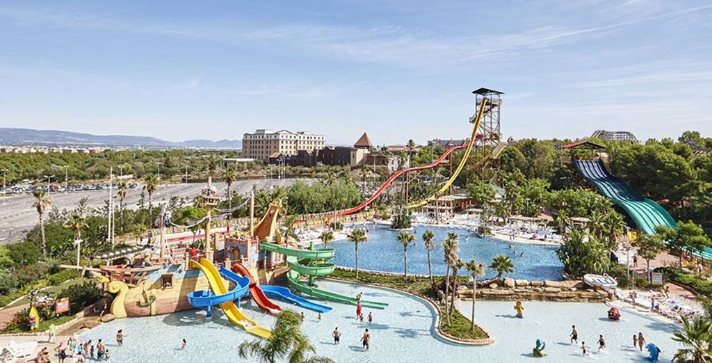 Aparthotel Four Elements Suites 4*