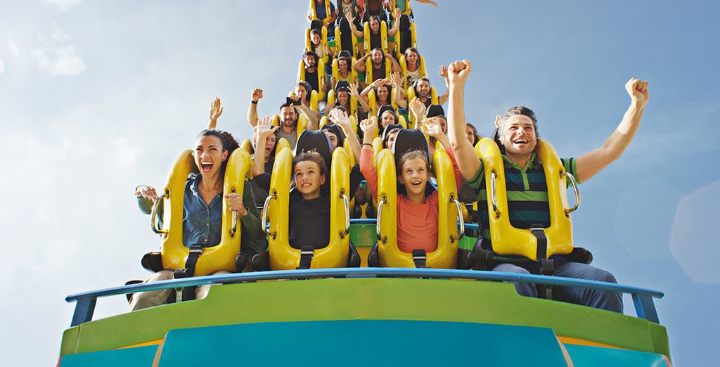 Aparthotel Four Elements Suites 4*