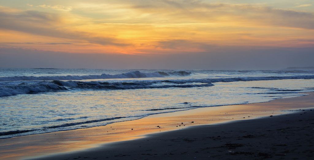  Jambuluwuk Oceano Seminyak 5* con posible preextensión en Singapur