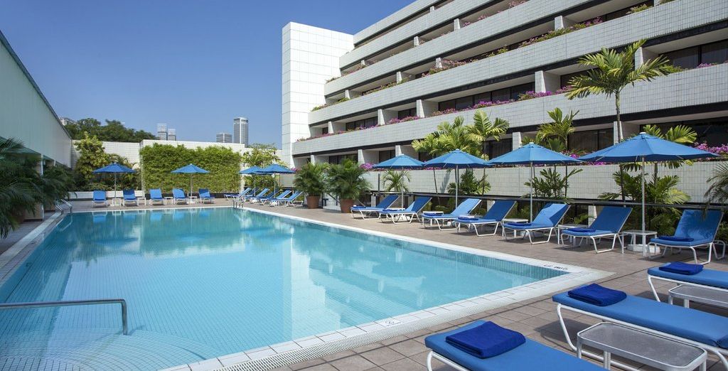  Jambuluwuk Oceano Seminyak 5* con posible preextensión en Singapur