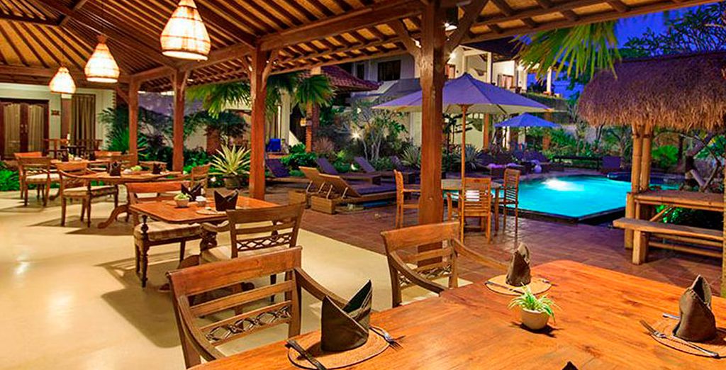 Hotel Inata at Bisma en Ubud y Hotel Sanur Paradise Plaza 