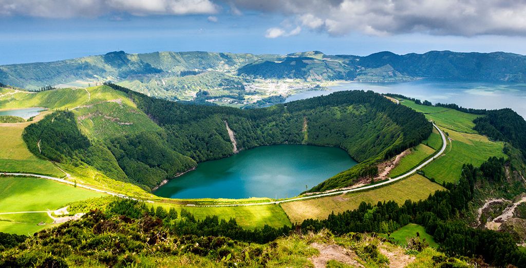 Verano en Azores con Hotel VIP Executive 4* - Ponta Delgada