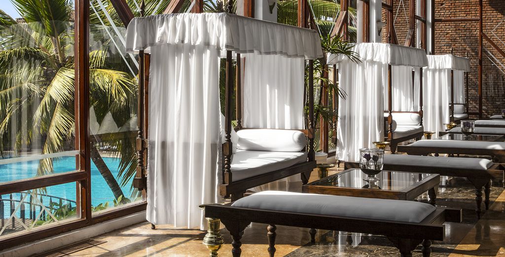 Royal Palms Beach Hotel 5*