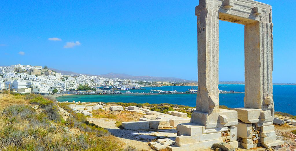 Combiné Cyclades Athènes, Paros, Naxos, Santorin et Mykonos - Thira -  Jusqu’à -70% | Voyage Privé