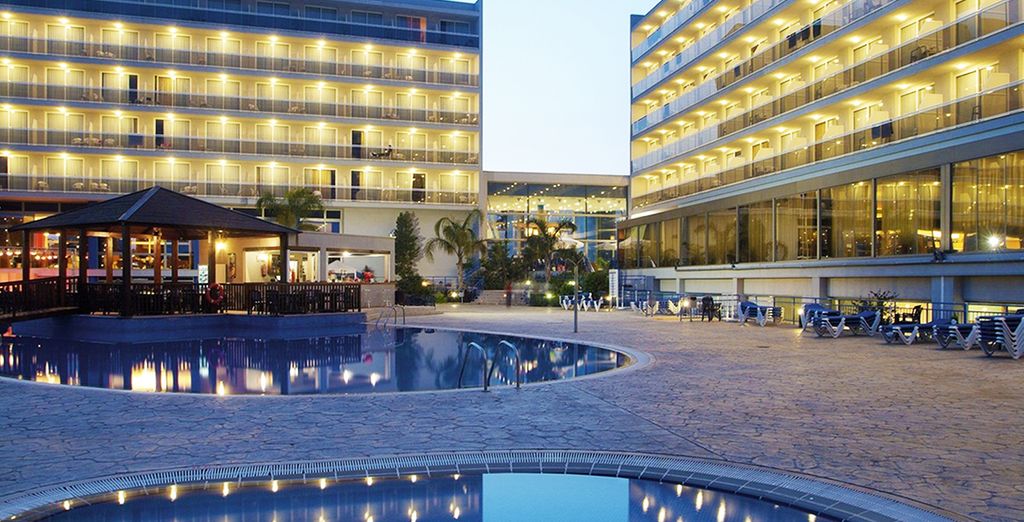 Hôtel Sol Costa Daurada 4* - Salou - Jusqu’à -70 % | Voyage Privé