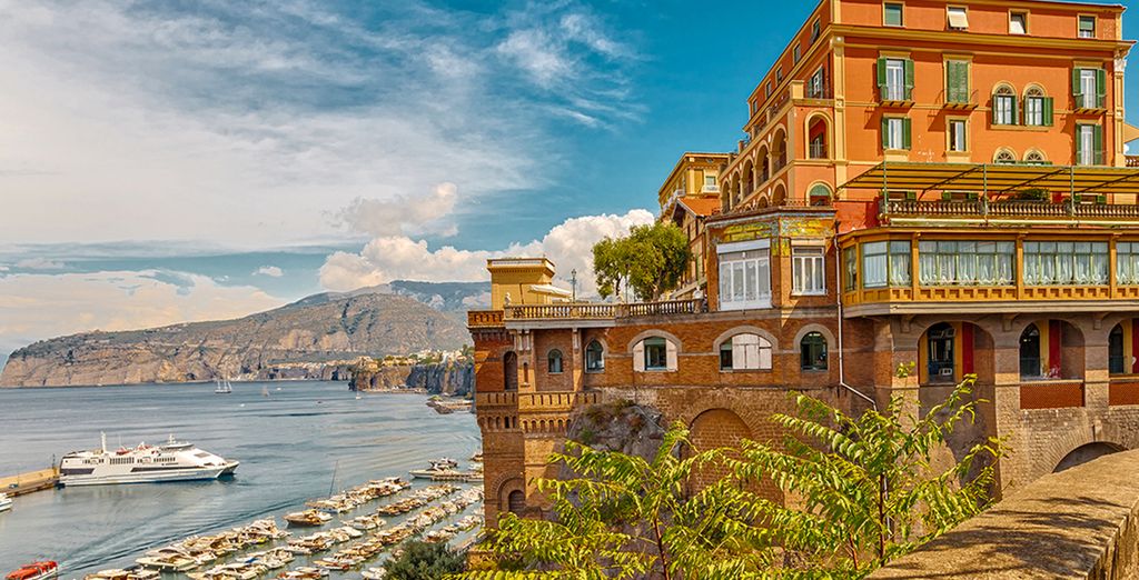 Grand Hotel Capodimonte 4*