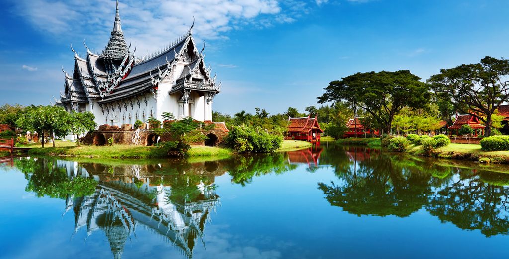 Vols Paris/Bangkok, Paris/Phuket, Paris/Bangkok/Phuket et Paris/Bali avec Malaysia Airlines en classe économique