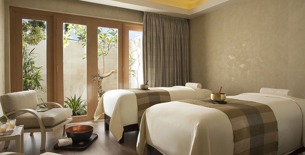 Trio luxueux 5* : hôtel Desa Visesa Ubud, Fairmont Sanur Beach et Mulia Resort avec Emirates