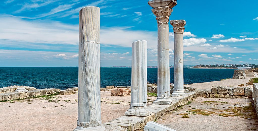 Alexander Beach Hotel 4*S