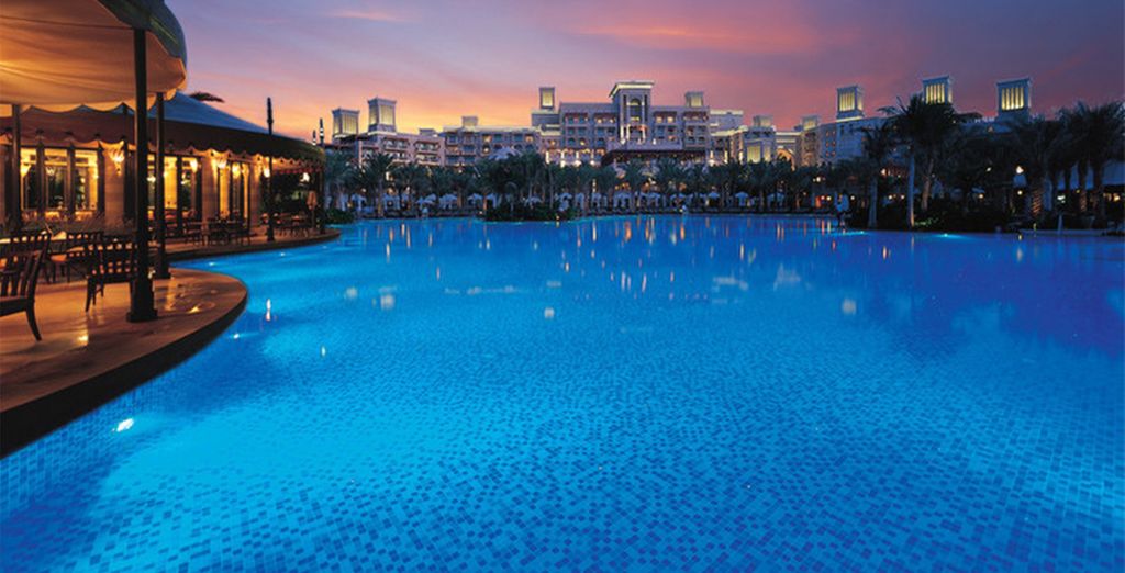 Jumeirah Al Qasr 5*