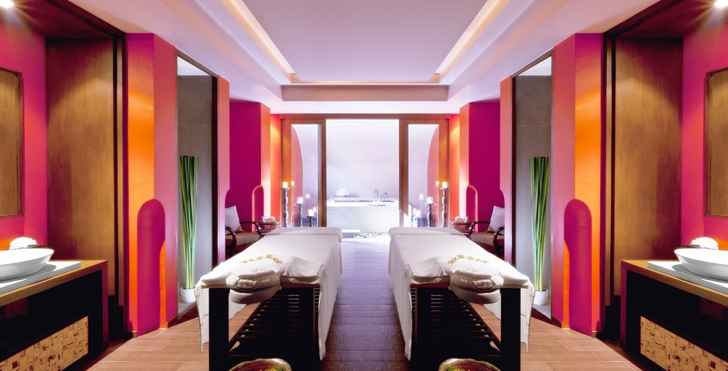 Andaman White Beach Phuket & Dusit Thani Krabi Beach Resort 5*