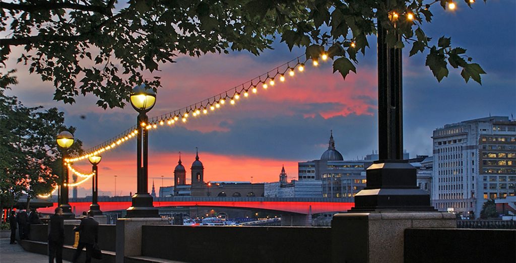 Amba Hotel Charing Cross 4*