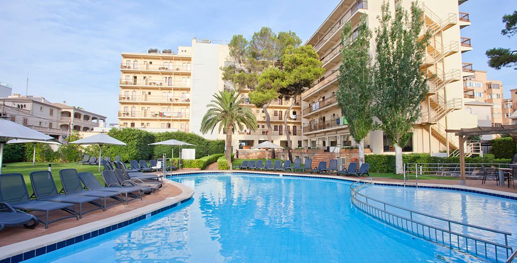 Hotel Aya 4*