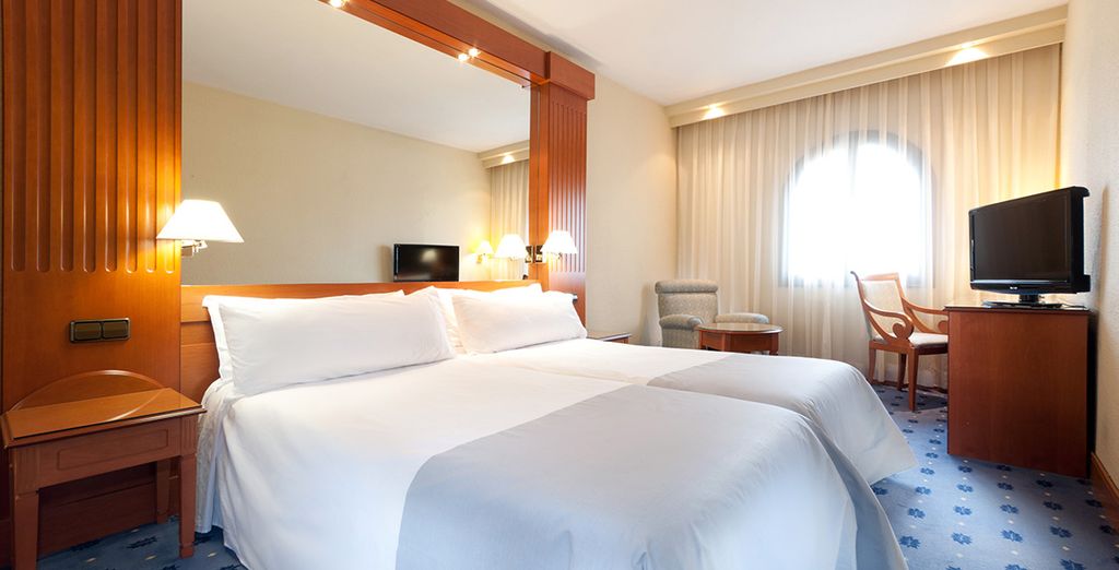 Tryp Macarena 4*
