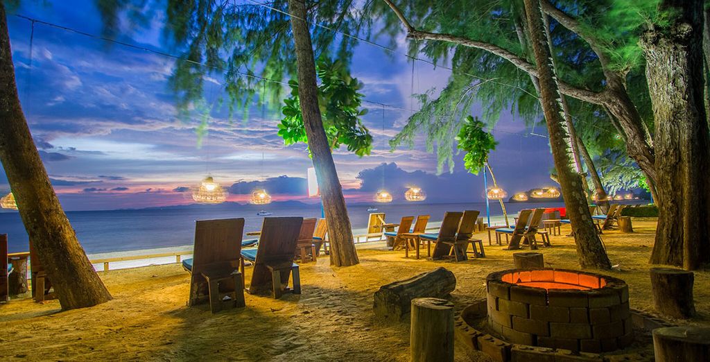 Andaman White Beach Phuket & Dusit Thani Krabi Beach Resort 5*