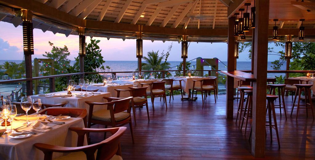 Hotel GoldenEye 4*