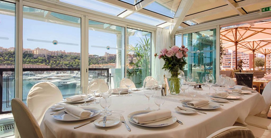 Hotel Port Palace 4*