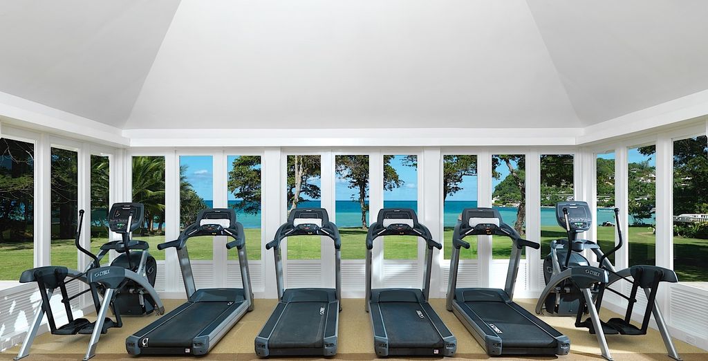 Round Hill Hotel & Villas 5*