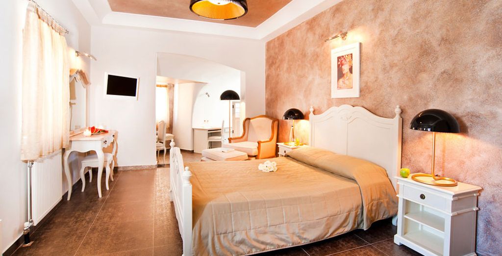 Petit Palace Suites 4*
