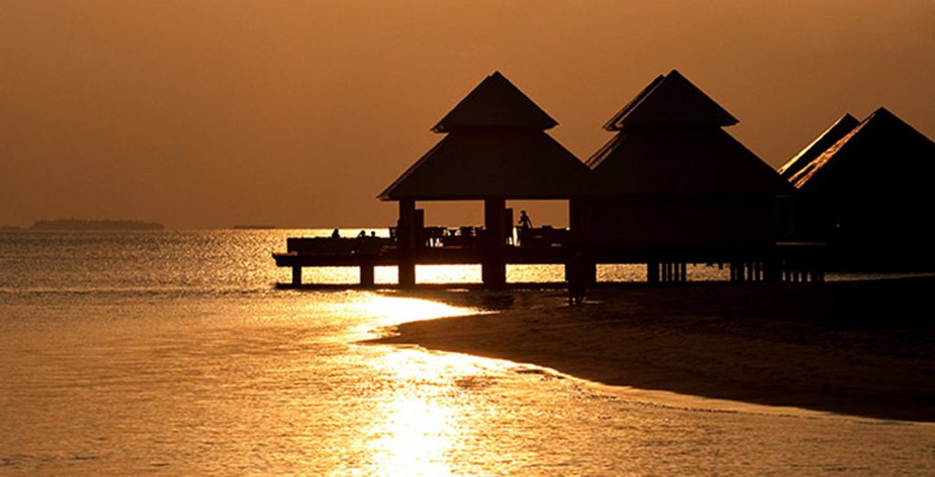 Diamonds Athuruga Beach and Water Villas 5*