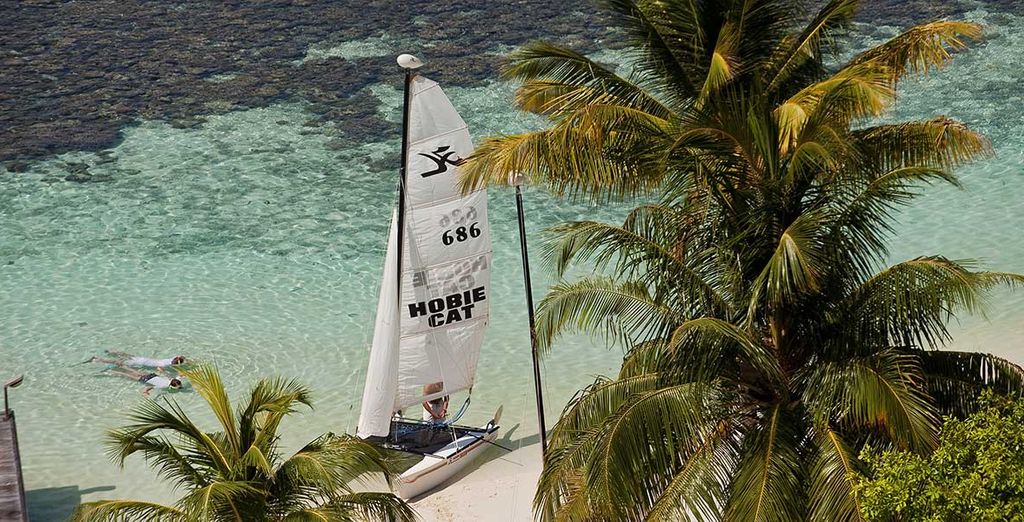 Diamonds Athuruga Beach and Water Villas 5*