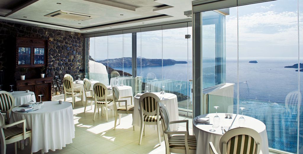 Petit Palace Suites 4*