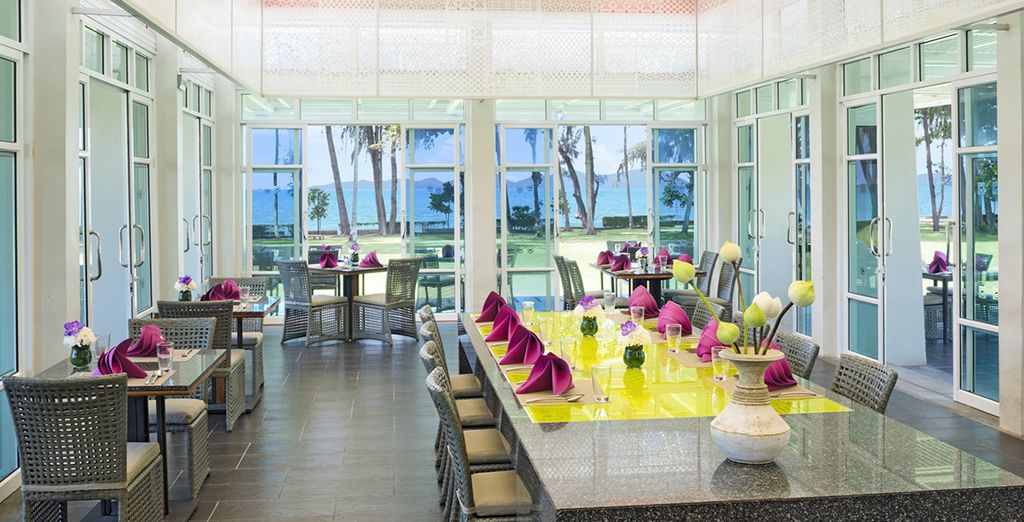 Andaman White Beach Phuket & Dusit Thani Krabi Beach Resort 5*