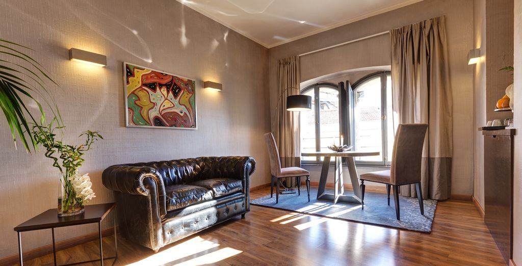 Dharma Hotel & Luxury Suites