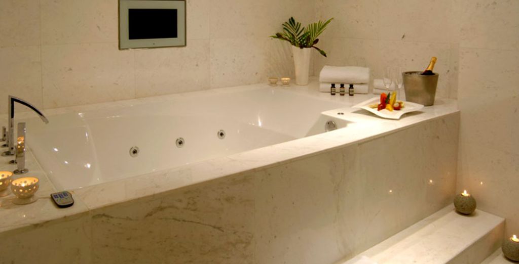 The Fortress Resort and Spa 5*