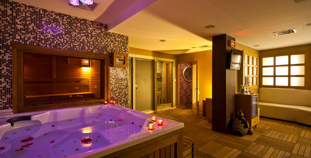 Amira Boutique Hotel 4*