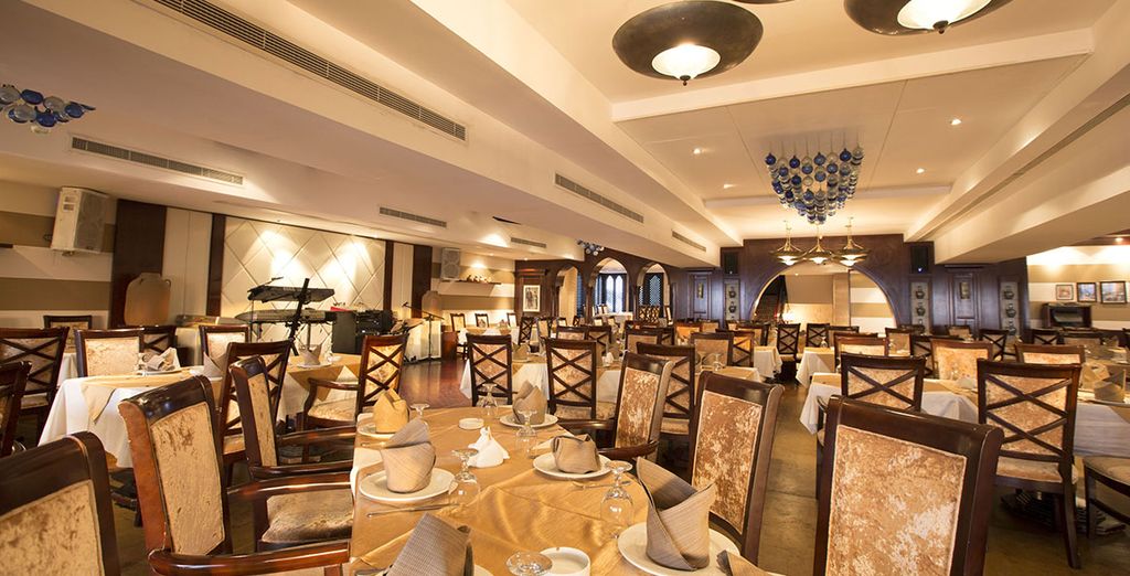 Dubai Marine Beach Resort 5*