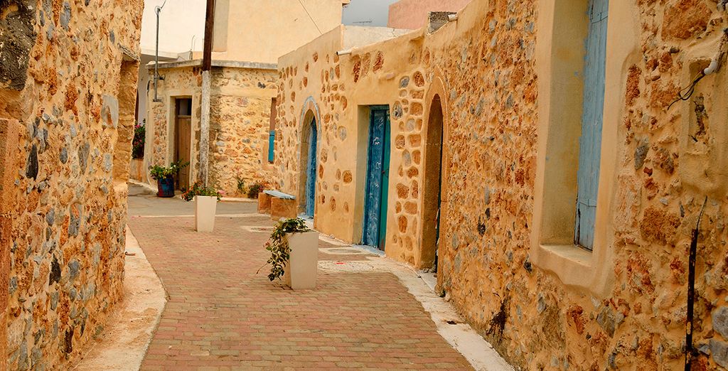 Alexander Beach Hotel 4*S