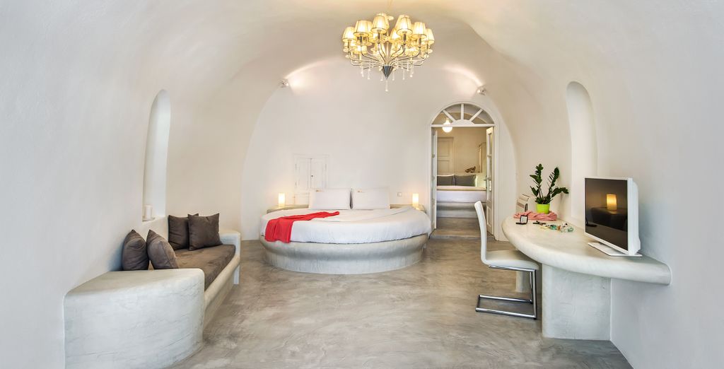Pegasus Suites & Spa 5*