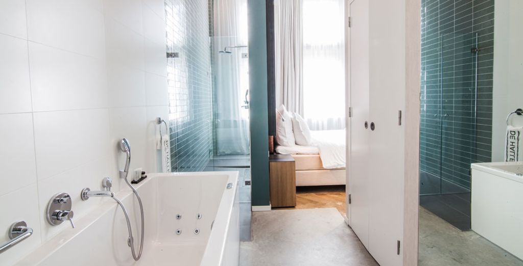Hotel De Hallen 4*