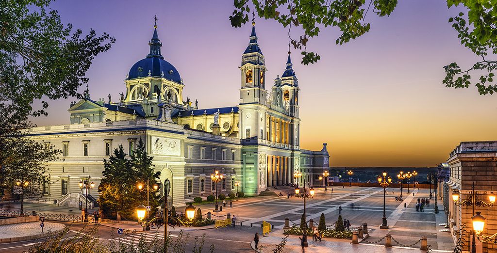 Hotel NH Collection Madrid Abascal 4*