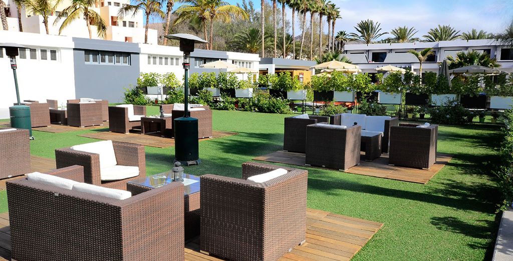 R2 Romantic Fantasia Suites Design Hotel & SPA 4*