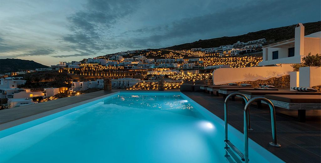 Cova Mykonos Suites 