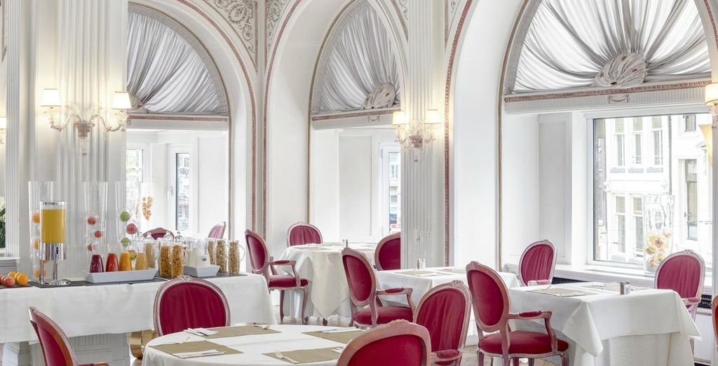 NH Carlton Amsterdam 4*