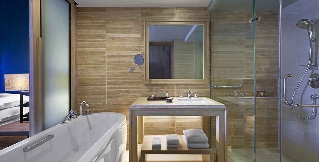 Andaman White Beach Phuket & Dusit Thani Krabi Beach Resort 5*